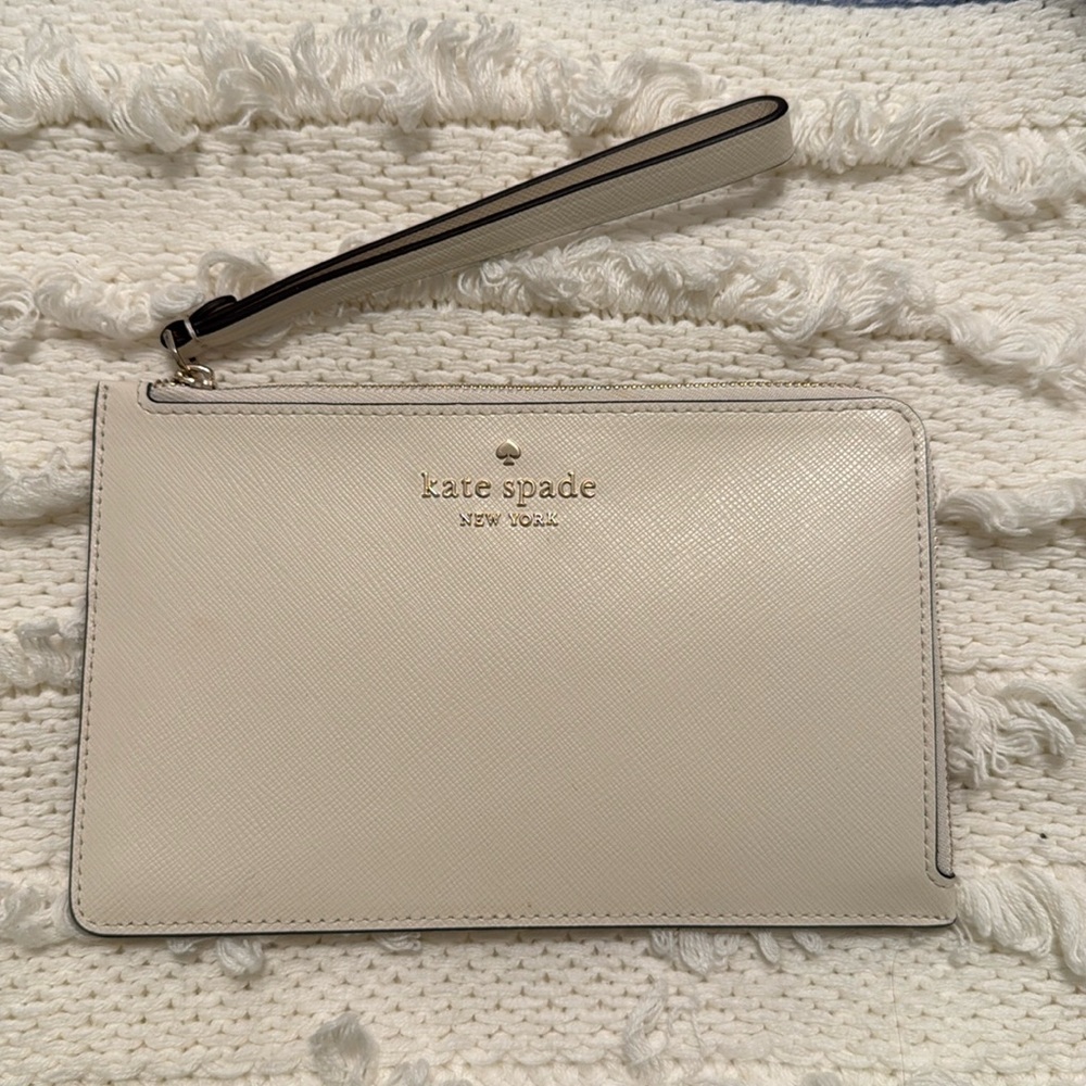 Kate Spade cream wristlet